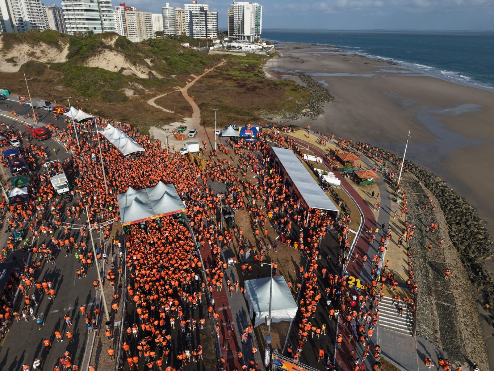 Meia Maratona Internacional SLZ 414 se consolida como grande celebração do esporte em São Luís reunindo mais de 7 mil corredores na Avenida Litorânea